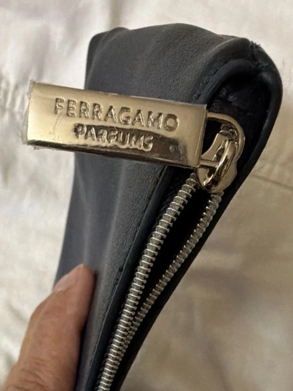 Ferragamo Parfums Navy Cosmetic Makeup Pouch Travel Bag New w/ Protective Plast